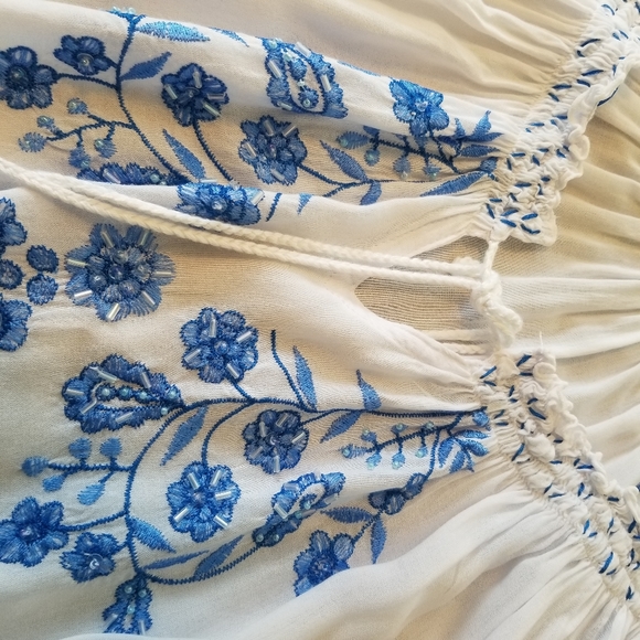 Embellished peasant blouse - Picture 6 of 9